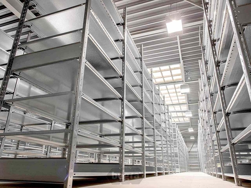 Boltless shelving system